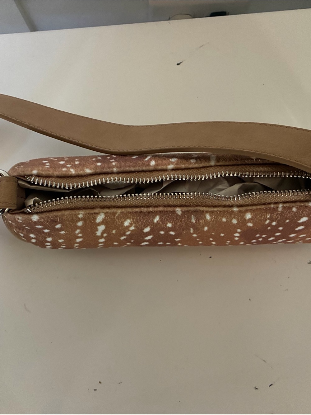 No Boundaries Doe/Fawn Print Brown and White Spotted Shoulder Bag - Picture 3 of 10